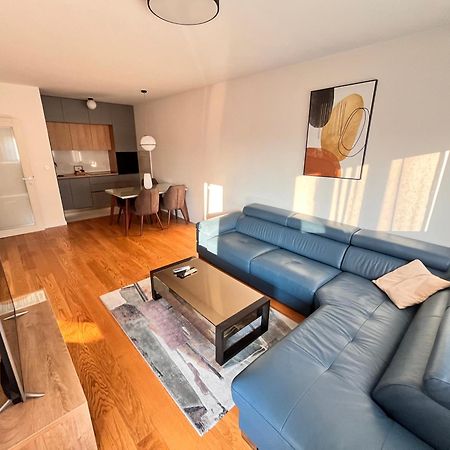 Apartments Centrale 28 포드고리차 객실 사진
