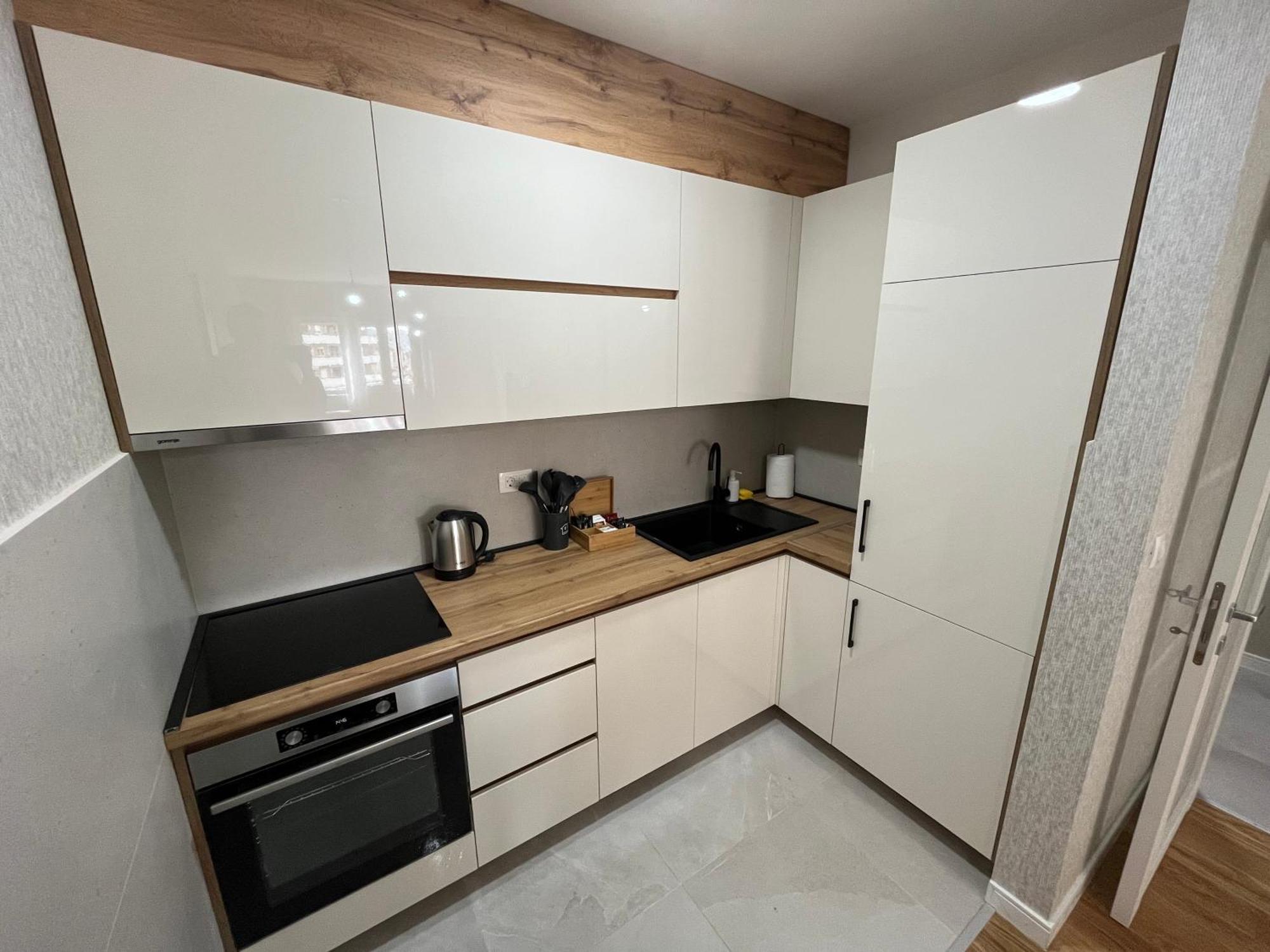 Apartments Centrale 28 포드고리차 객실 사진