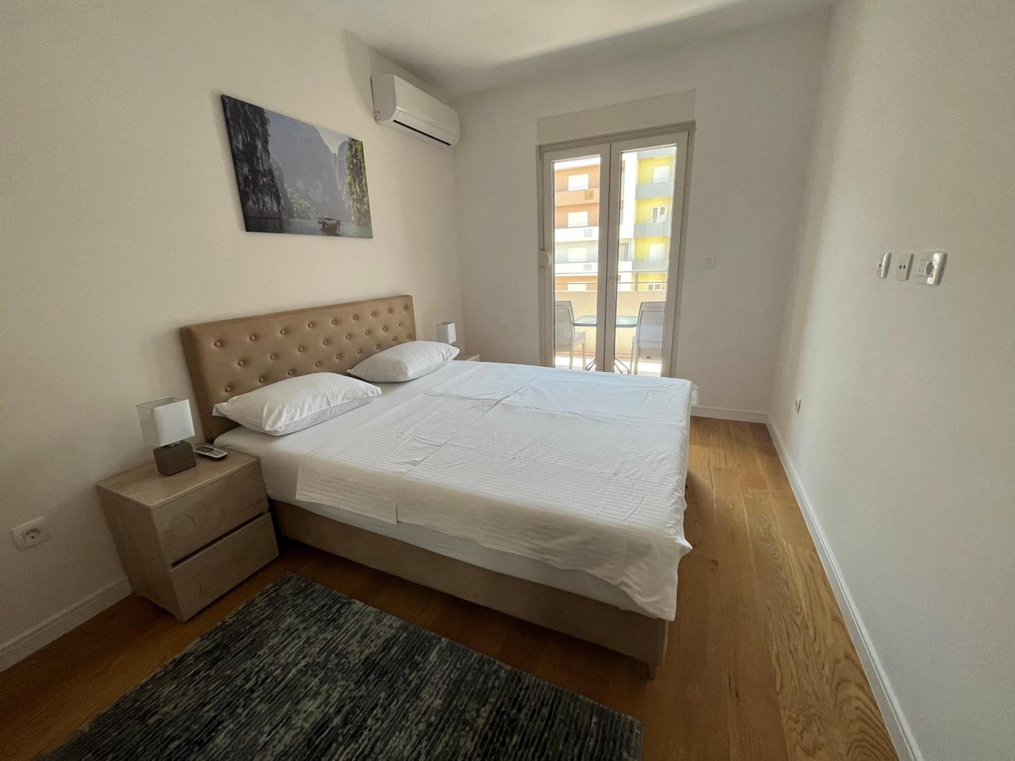 Apartments Centrale 28 포드고리차 객실 사진